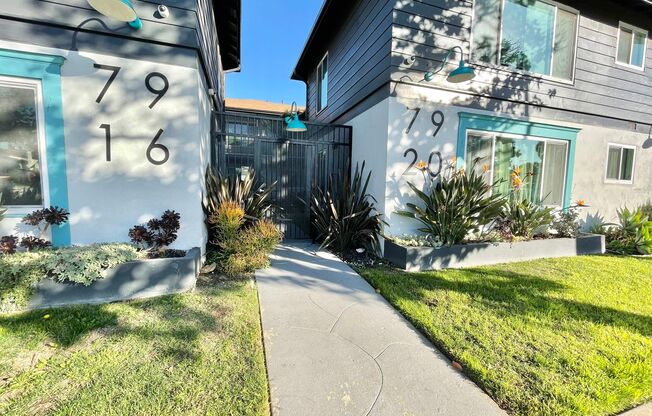 7916-7920 Crenshaw Blvd (10 Units)