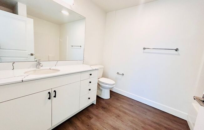 1 bed, 1 bath, 453 sqft, $2,500, Unit 410-515