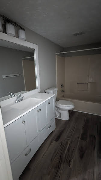 3007 MARBLE HL BLVD