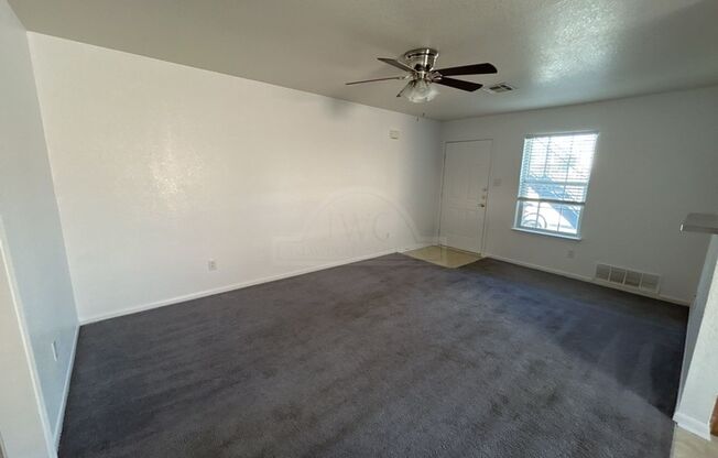 2 beds, 1 bath, $750