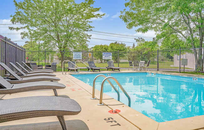 Brixin Franklin Apartments & Townhomes Pool