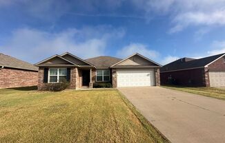 4 beds, 2 baths, $1,545