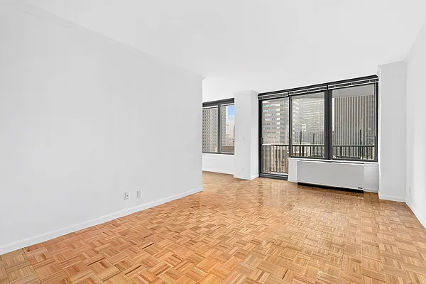 Studio, 1 bath, $6,250, Unit 15A