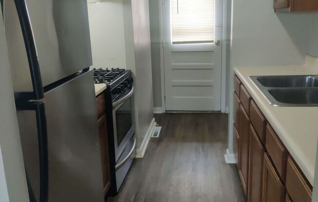 1 bed, 1 bath, $750, Unit 228