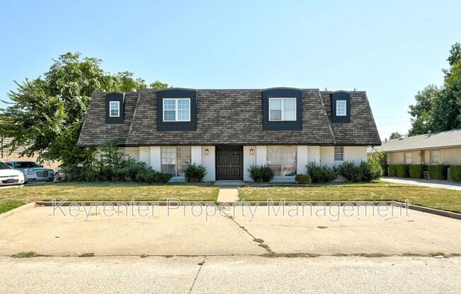 1309 CROWN PT AVE