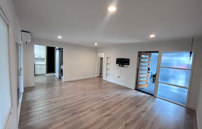 Move In Ready! Modern 3 Bedroom, 1 Bath Home Near Shops and 405 Fwy