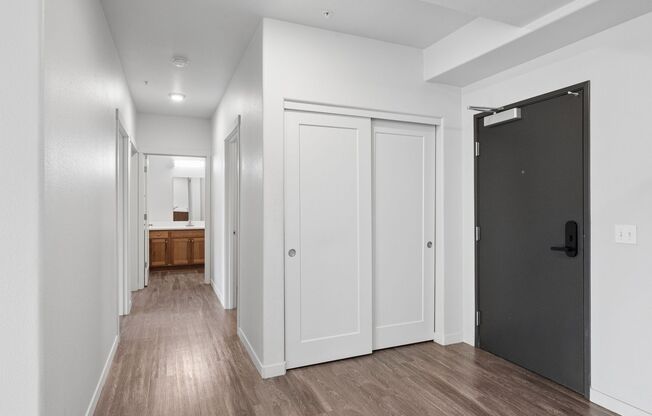 3 beds, 2 baths, 1,312 sqft, $1,975, Unit 207