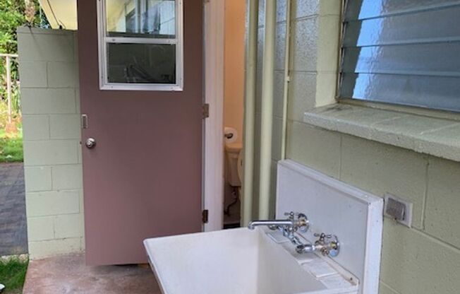 1 bed, 1 bath, $1,600, Unit #A