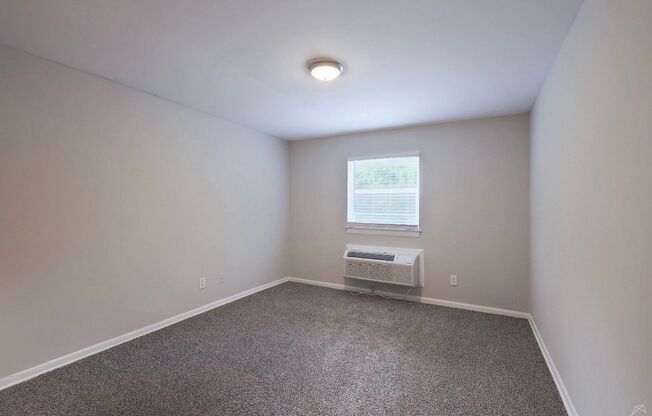 1 bed, 1 bath, 672 sqft, $1,175, Unit 2010-12