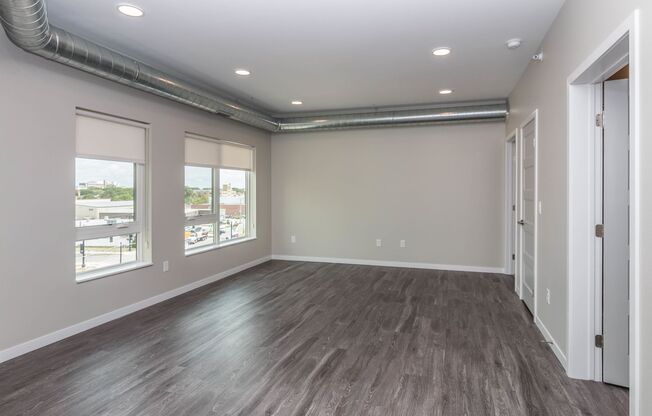 1 bed, 1 bath, 816 sqft, $1,250, Unit 409