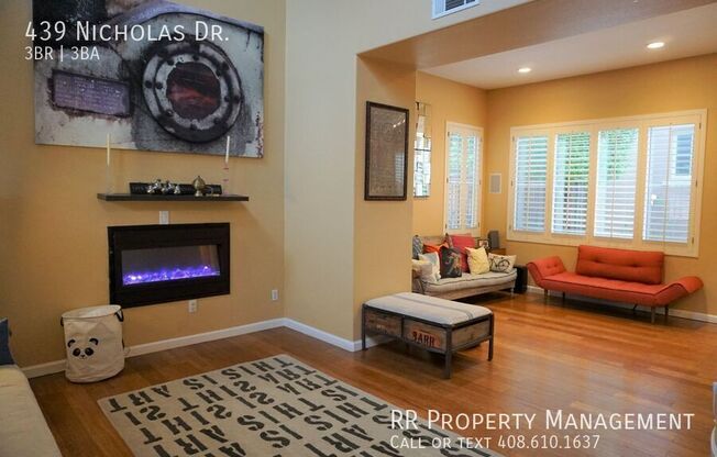 439 NICHOLAS DR