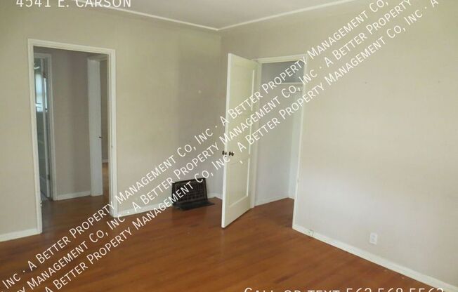 4541 E CARSON