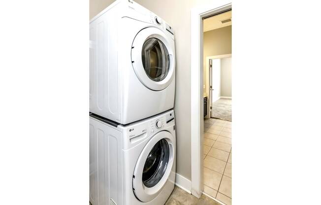 In-Unit Washer and Dryer at Tamarin Ridge in Lincoln, NE