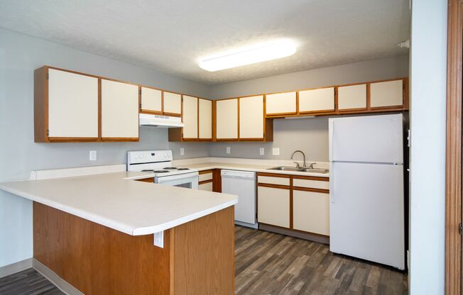 3 beds, 2 baths, 1,100 sqft, $1,156, Unit 0208