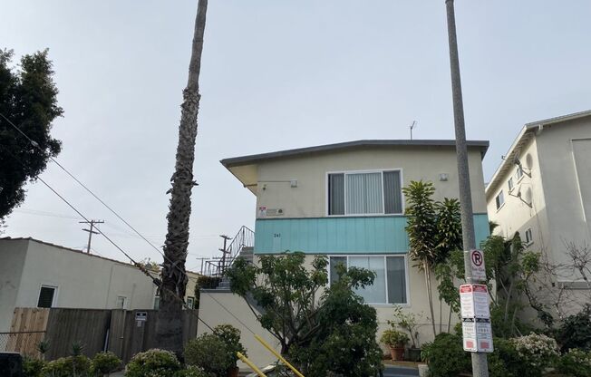 241 4th Ave