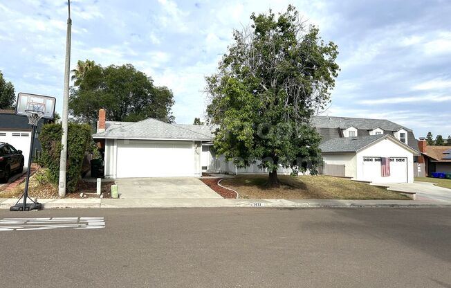 **Updated 4 bed / 2 bath House in Quiet Neighborhood - Available NOW**