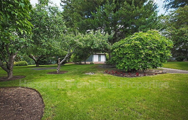 2 WEBSTER PL