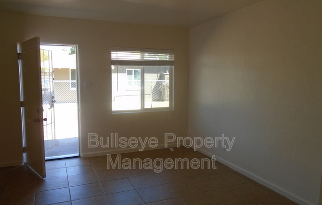 303 W HIGHLAND AVE