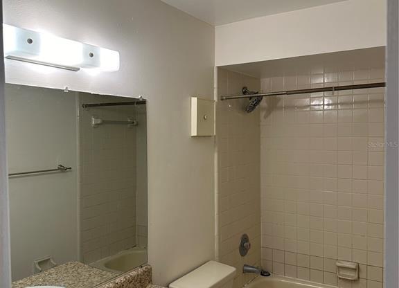2707 HUNT CLUB LN