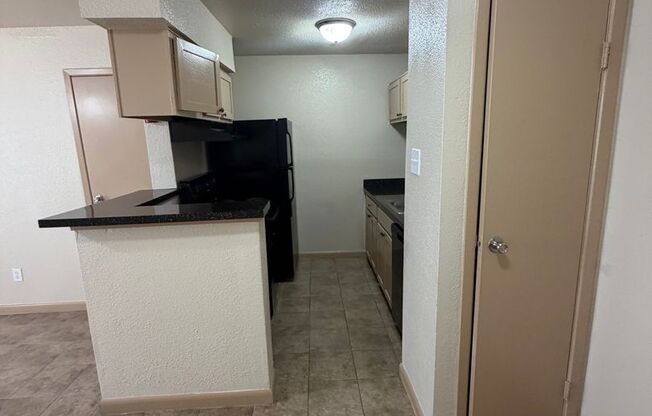 1 bed, 1 bath, 682 sqft, $905, Unit 1416