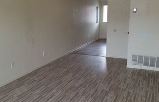 3 beds, 1.5 baths, 1,050 sqft, $850, Unit A