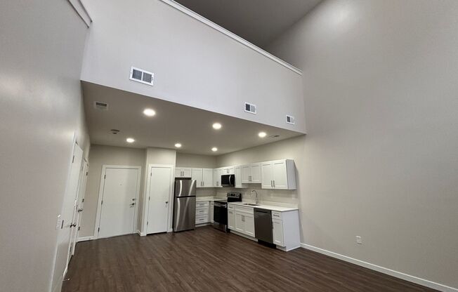 1 bed, 1.5 baths, 941 sqft, $1,745, Unit 220 - L1028 LOFT
