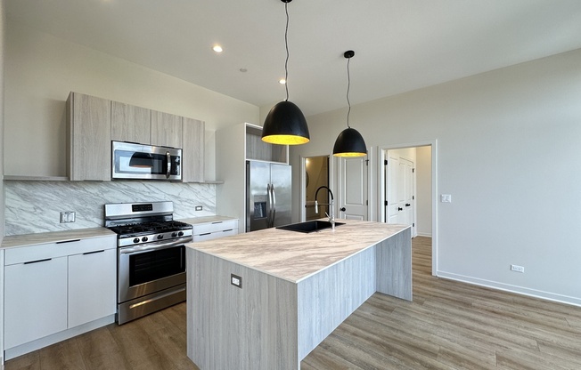 3205 NARRAGANSETT