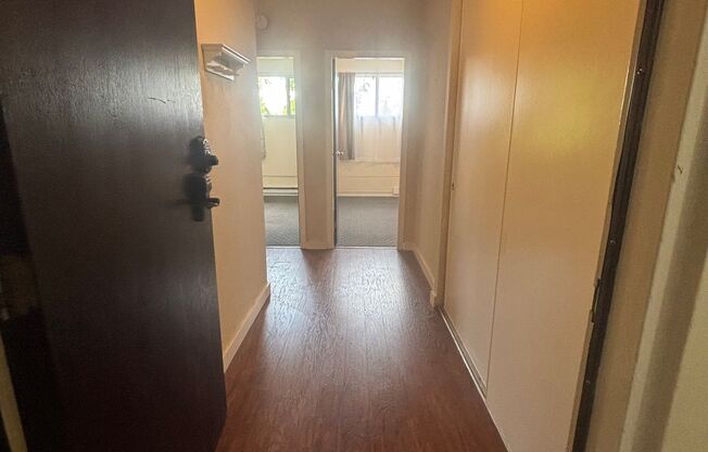 Upgraded 2 Bedroom 2 Bath Close to Downtown Eugene