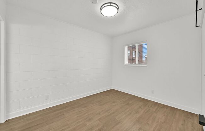 1 bed, 1 bath, $1,100, Unit 714