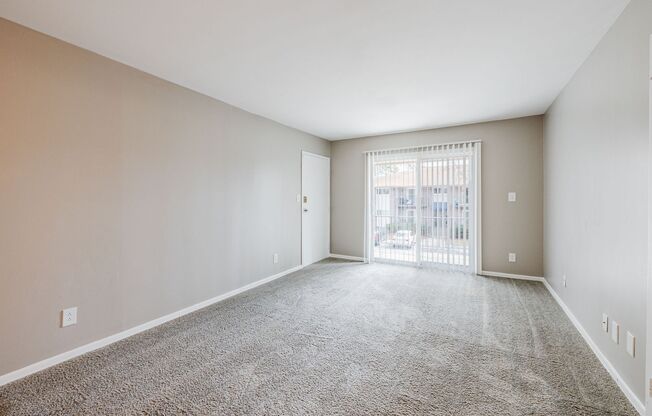 2 beds, 1 bath, 987 sqft, $1,399, Unit 2288-02