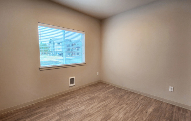 2 beds, 1 bath, 913 sqft, $1,900, Unit B-306