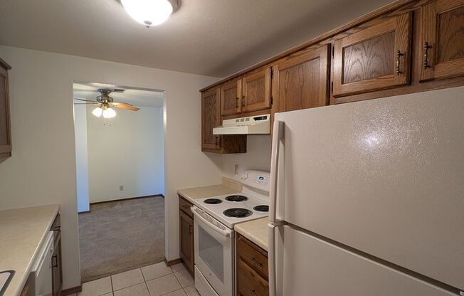 2 beds, 2 baths, 1,029 sqft, $1,299, Unit 2970-046