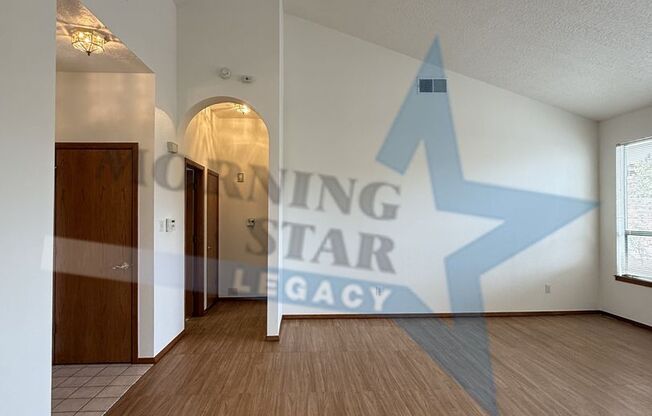 Move-in Special! Charming Home with Mountain Views!