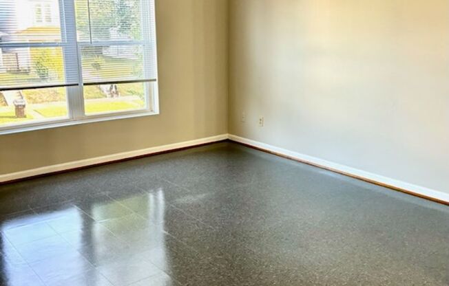 Spacious 1 BR in Portland- Section 8 accepted