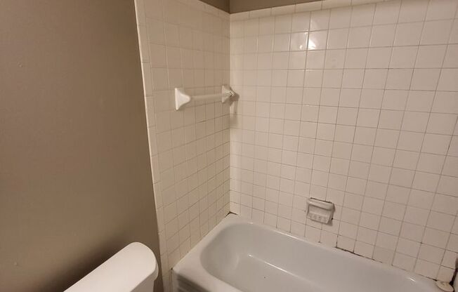 1 bed, 1 bath, 850 sqft, $999, Unit 9-917