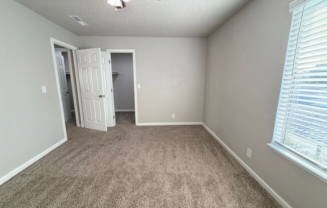 1 bed, 1 bath, 714 sqft, $1,475, Unit 123B