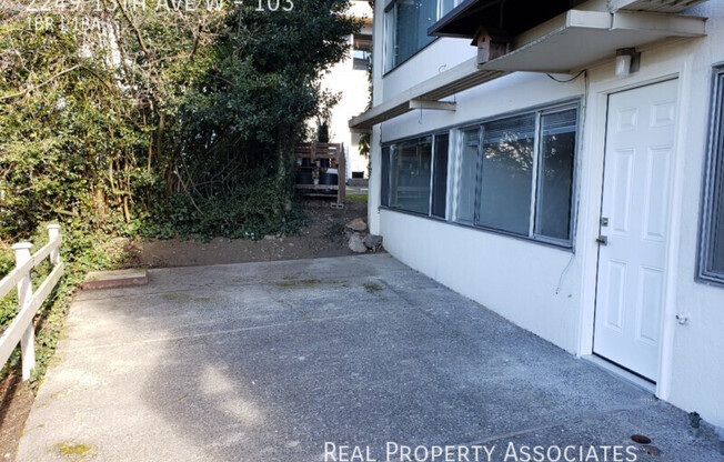 2249 13th Ave W
