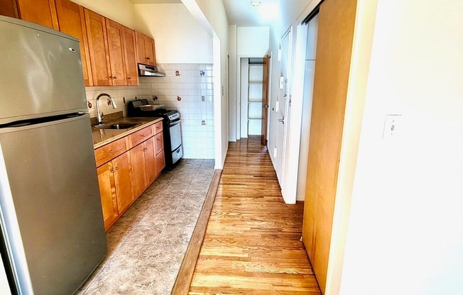 21 W 126 ST