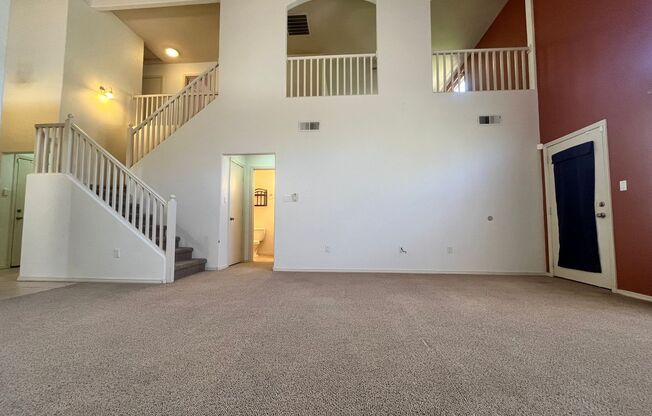 3 beds, 3 baths, $2,600