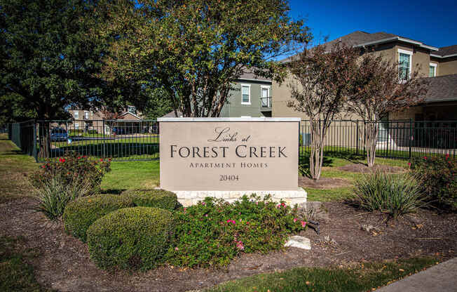 Monument sign at Links at Forest Creek in Round Rock Texas near Austin