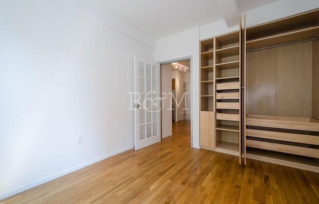 2 beds, 1 bath, 706 sqft, $4,800, Unit 6E