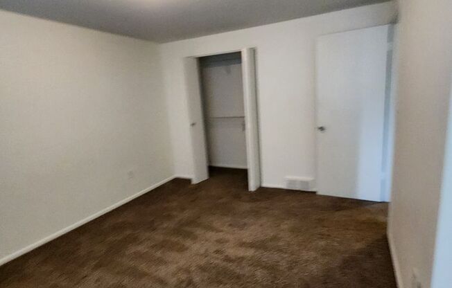 3 beds, 1.5 baths, 927 sqft, $1,649, Unit 119 E. Sprague