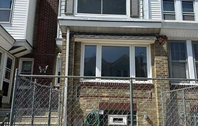 Newly Renovated 3 Bedroom and 1 Bathroom Townhouse Available NOW