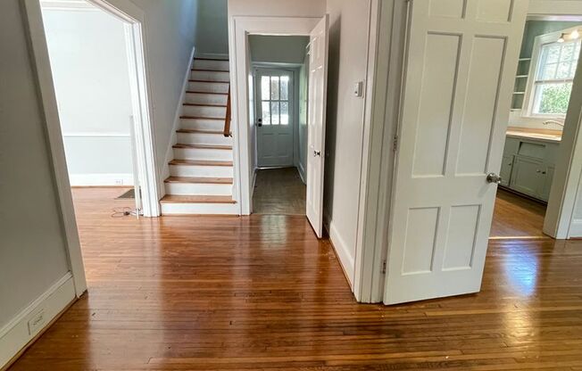 Beautifully Restored Victorian Home on quiet lot...Just south of UNC Hospitals & Campus - Avail. for short-term Lease!