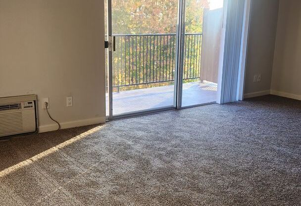 1 bed, 1 bath, 720 sqft, $1,875, Unit 4