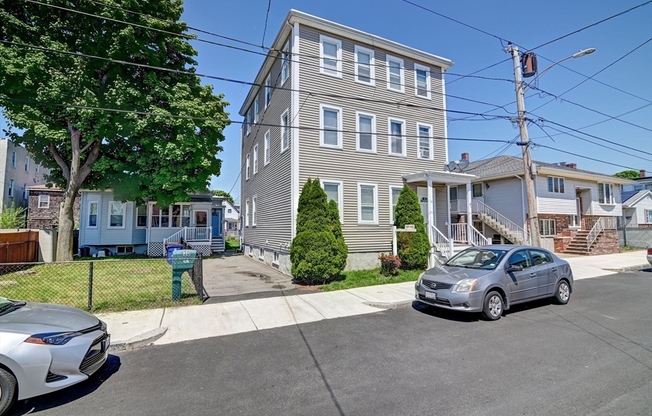 34 THORNDIKE ST