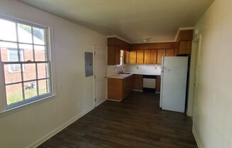 3 beds, 1 bath, $995