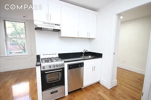 1 bed, 1 bath, $2,950, Unit 3C