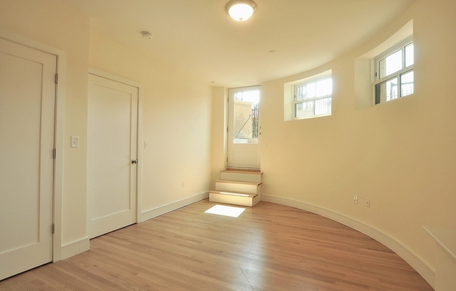 3 beds, 2 baths, 1,500 sqft, $6,000, Unit 1