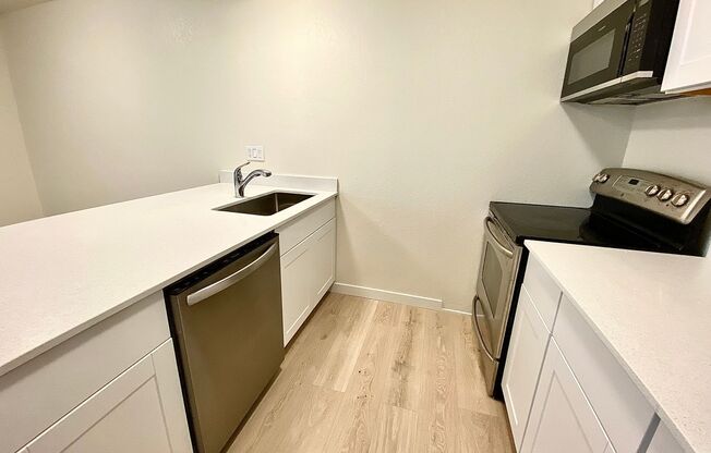 1 bed, 1 bath, 620 sqft, $1,095